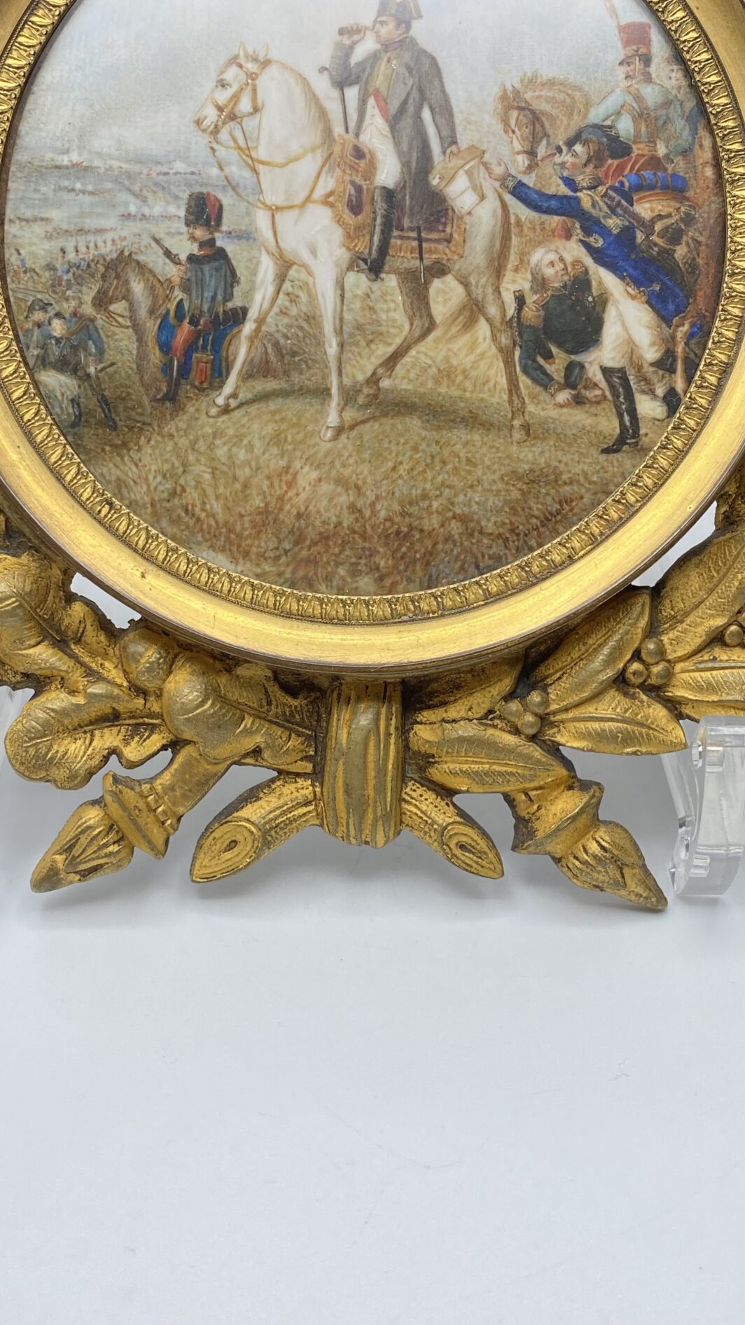 O. VERNET D’APRÉS MINIATURA DIPINTA SU AVORIO, DI NAPOLEONE BONAPARTE DURANTE LA BATTAGLIA DI WAGRAM, CON PREGIATA CORNICE IN BRONZO DORATO COEVA. FRANCIA, PRIMA METÀ DEL XIX sec. - immagine 12