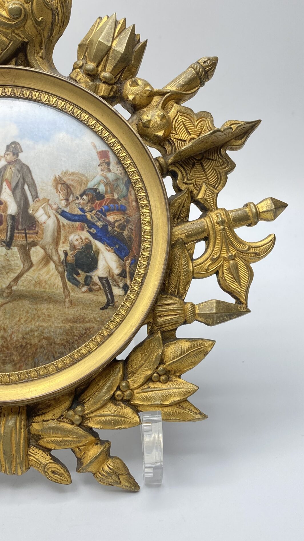 O. VERNET D’APRÉS MINIATURA DIPINTA SU AVORIO, DI NAPOLEONE BONAPARTE DURANTE LA BATTAGLIA DI WAGRAM, CON PREGIATA CORNICE IN BRONZO DORATO COEVA. FRANCIA, PRIMA METÀ DEL XIX sec. - immagine 14