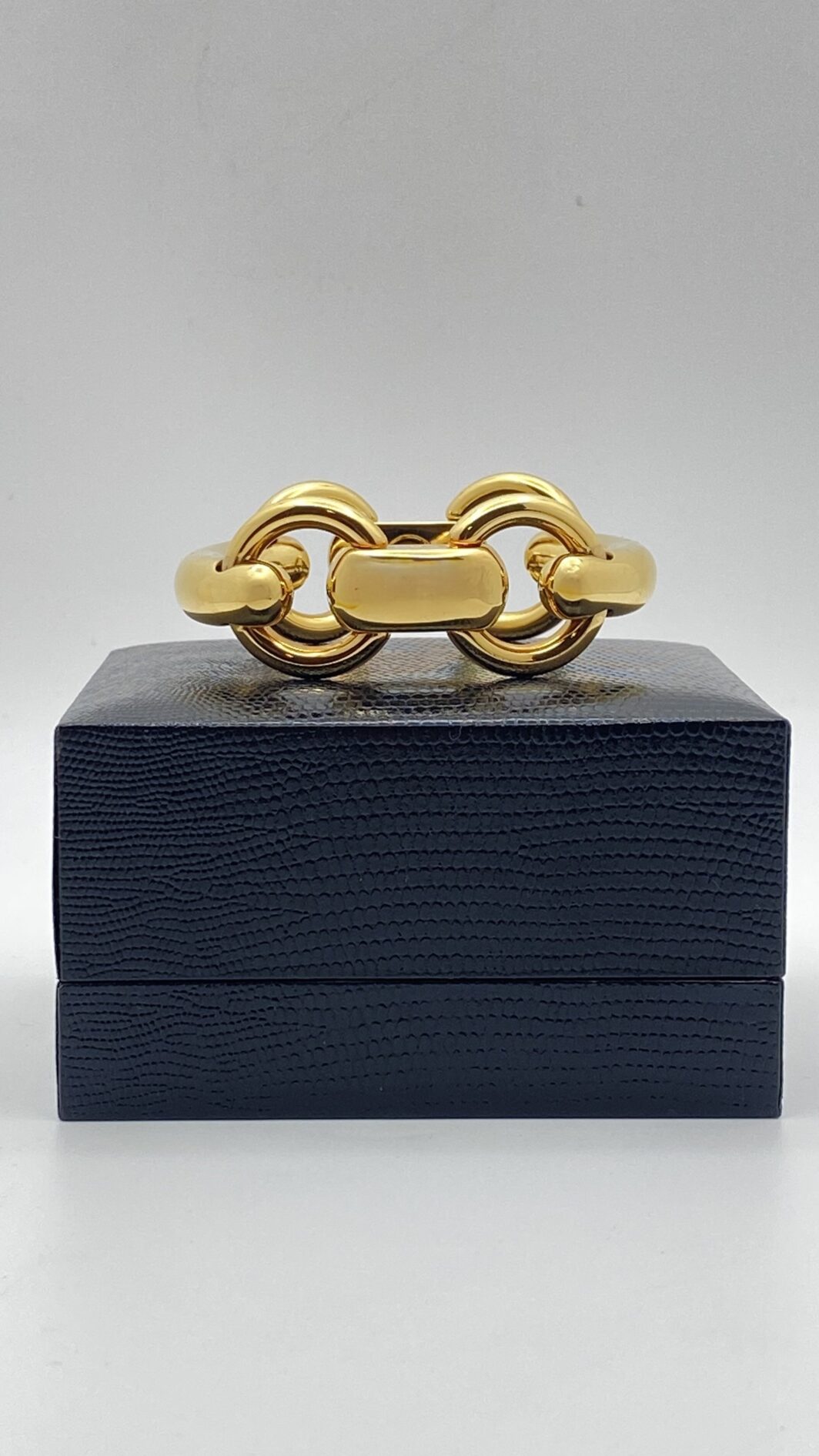 CELINE VINTAGE BOLD GOLD CHAIN BRACELET: L’ESSENZA DEGLI ANNI ’90. - immagine 21