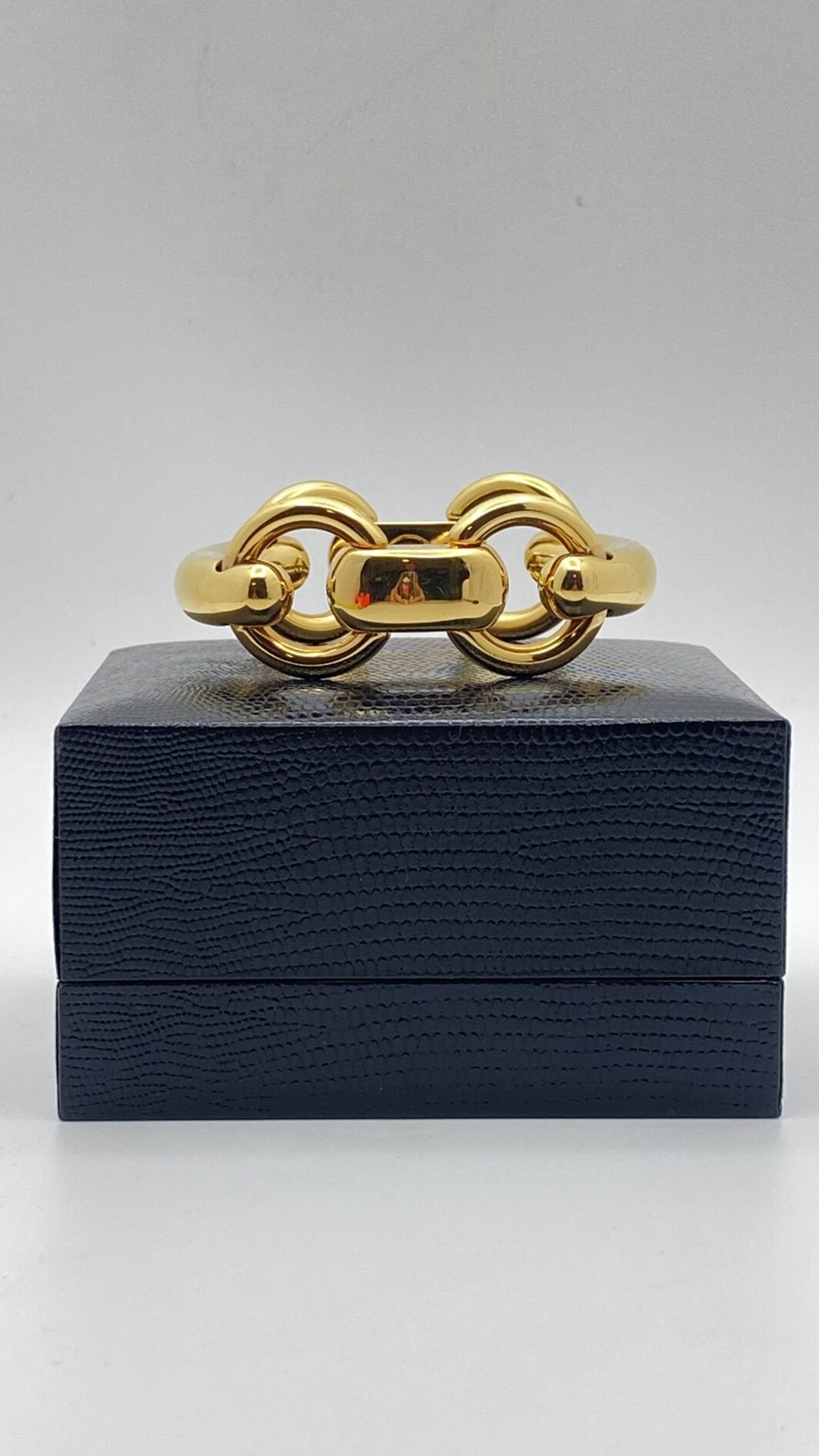 CELINE VINTAGE BOLD GOLD CHAIN BRACELET: L’ESSENZA DEGLI ANNI ’90. - immagine 3