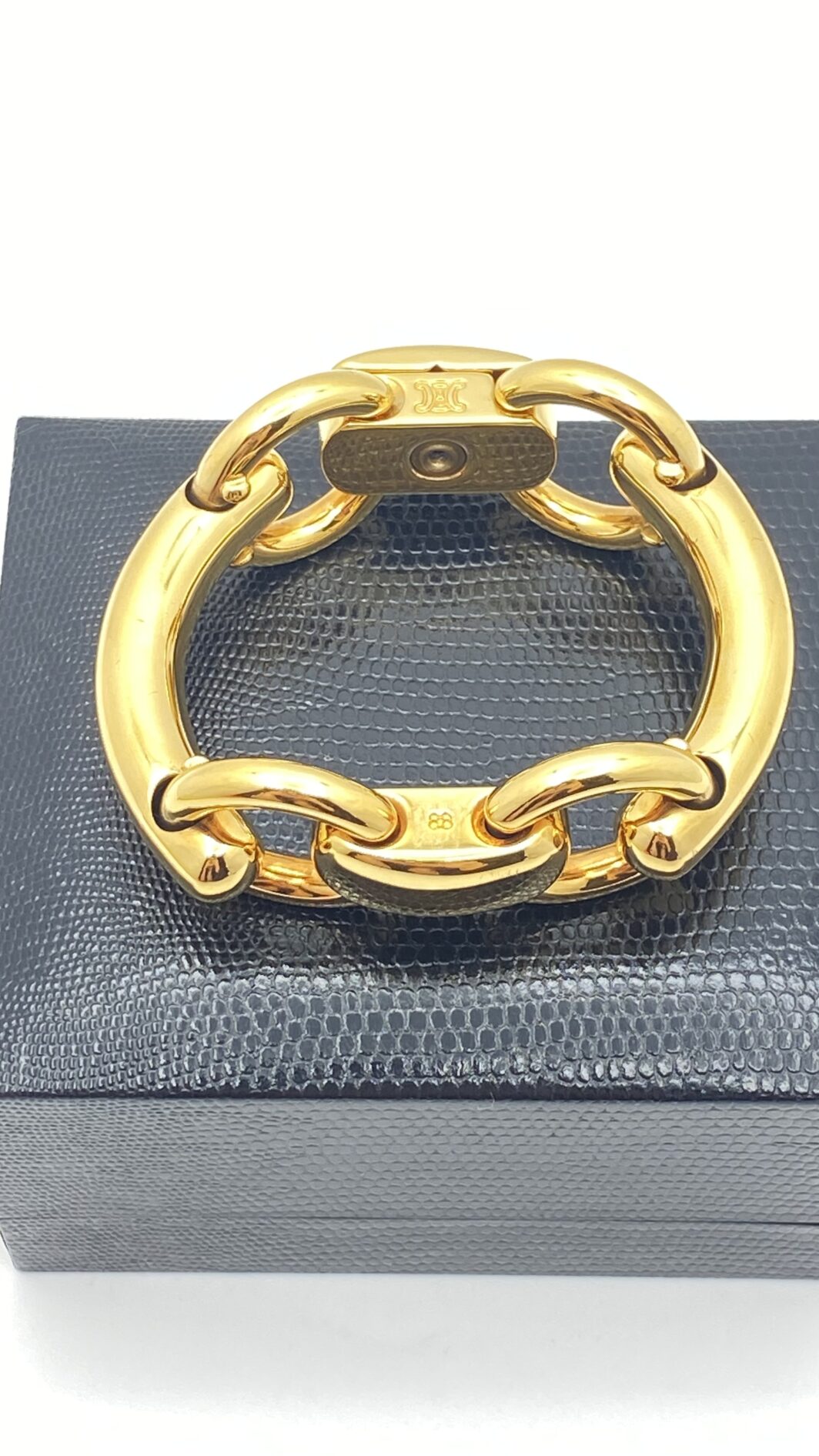 CELINE VINTAGE BOLD GOLD CHAIN BRACELET: L’ESSENZA DEGLI ANNI ’90. - immagine 4