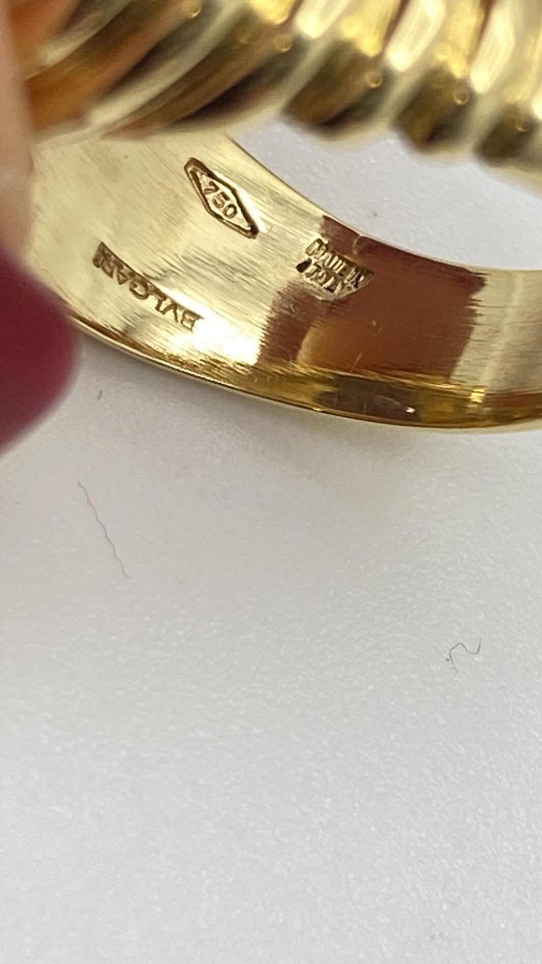 BULGARI PRESTIGE: L’ANELLO ICONICO DEGLI ANNI ‘80, IN ORO 18 CT CON IOLITE E TORMALINA ROSA, RARO E STRAORDINARIO - immagine 5