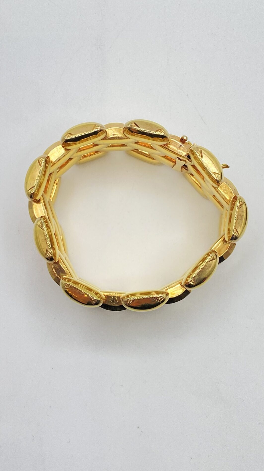 BRACCIALE ART DECO A CARRO ARMATO, IN ARGENTO TITOLO 800 CON DORATURA A VERMEIL. ITALIA, ANNI ‘30. - immagine 10