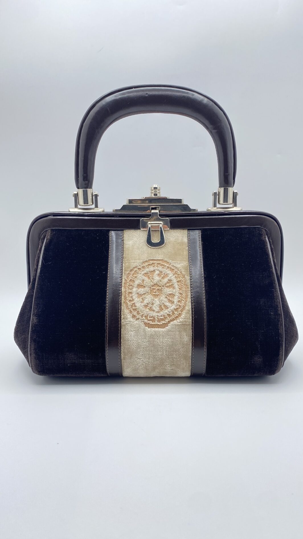 BORSA VINTAGE “BAGONGHI” BY ROBERTA DI CAMERINO. LO STATUS SYMBOL DEGLI ANNI ‘50-‘60. IN CONDIZIONI PERFETTE. - immagine 2