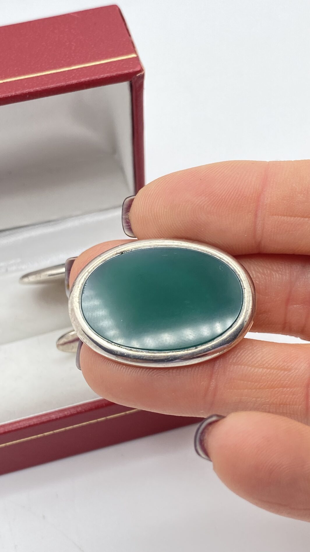 ELEGANTE GRANDE PAIO DI GEMELLI VINTAGE IN ARGENTO 925, CON AGATE VERDI. SPAGNA, ANNI ‘60. - immagine 8