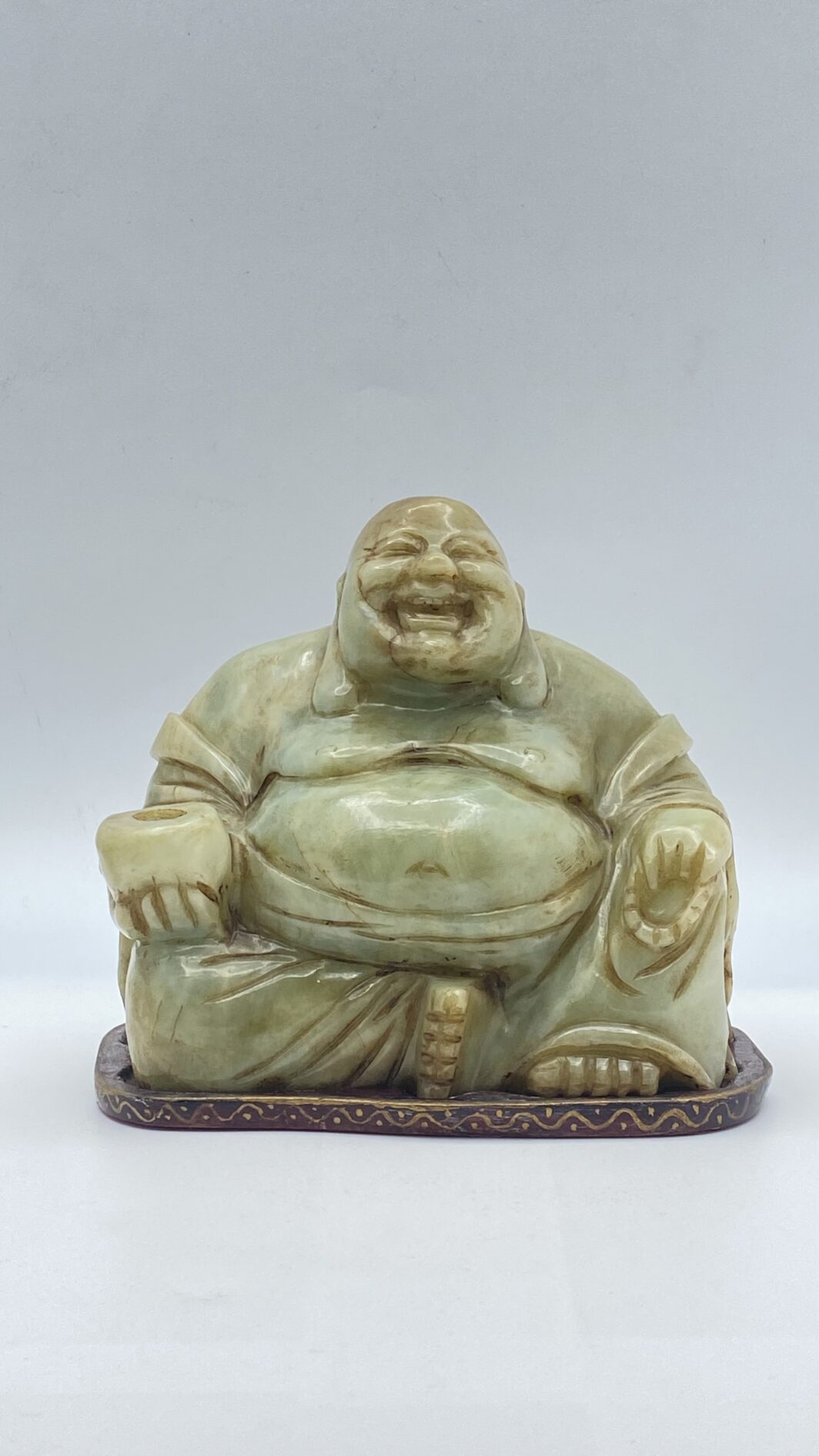 BUDDHA IN GIADA CON BASE IN LEGNO DI SANDALO. PRIMA METÀ DEL XX SECOLO - immagine 5